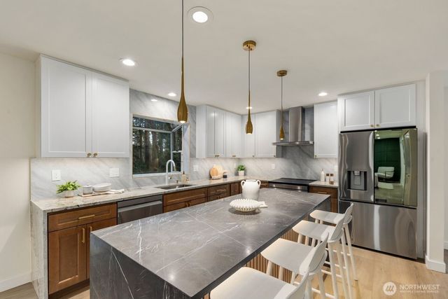 1182 SE Irish Court, Port Orchard, WA 98367