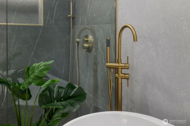 1182 SE Irish Court, Port Orchard, WA 98367