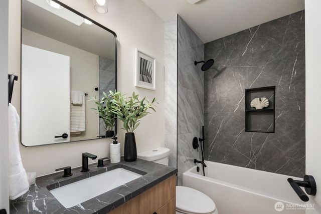 1182 SE Irish Court, Port Orchard, WA 98367