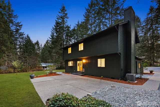 1182 SE Irish Court, Port Orchard, WA 98367