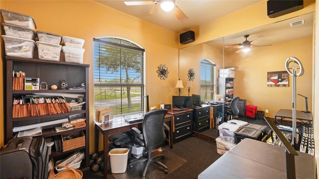 13661 E HIGHWAY 90, Kingsbury, TX 78638