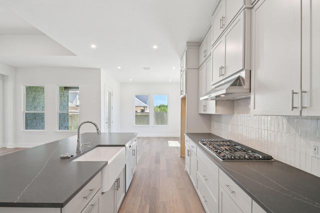 110 Comfort DR, Buda, TX 78610