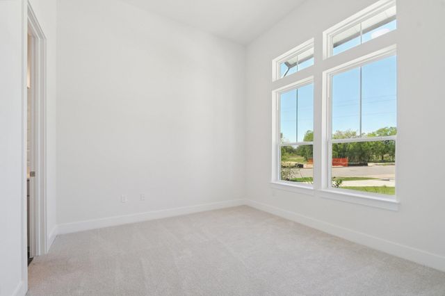 110 Comfort DR, Buda, TX 78610