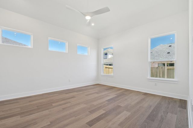 110 Comfort DR, Buda, TX 78610