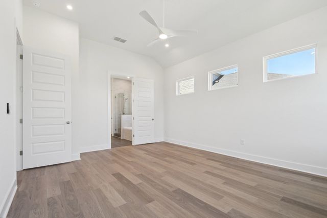 110 Comfort DR, Buda, TX 78610