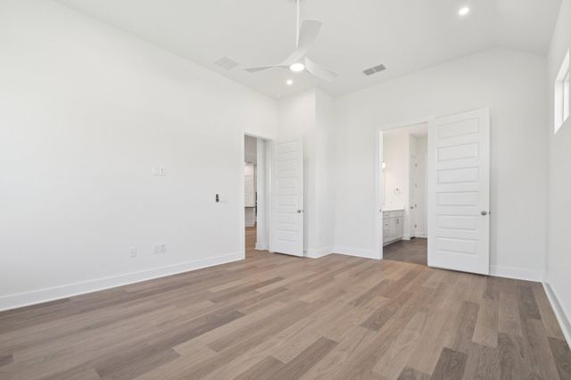 110 Comfort DR, Buda, TX 78610