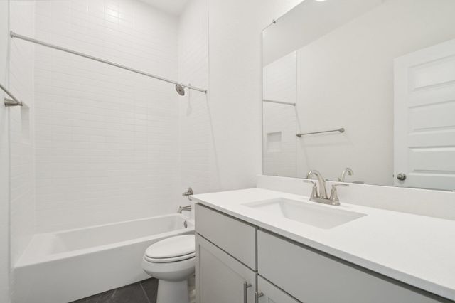 110 Comfort DR, Buda, TX 78610