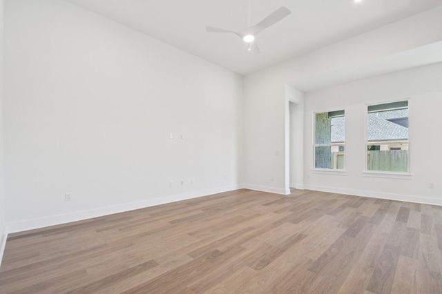 110 Comfort DR, Buda, TX 78610