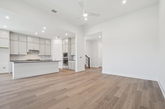 110 Comfort DR, Buda, TX 78610