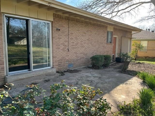 1611 W Acheson Street, Denison, TX 75020