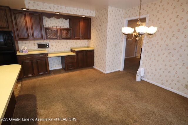 3723 Springbrook Lane, Lansing, MI 48917