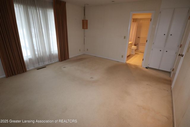 3723 Springbrook Lane, Lansing, MI 48917