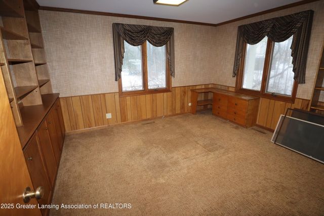 3723 Springbrook Lane, Lansing, MI 48917