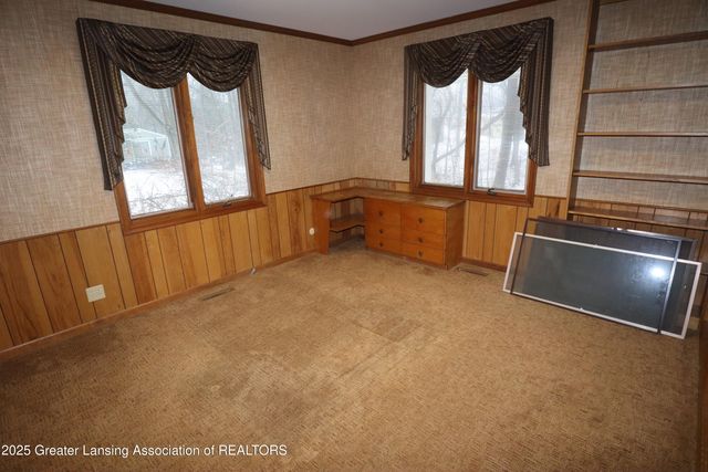 3723 Springbrook Lane, Lansing, MI 48917