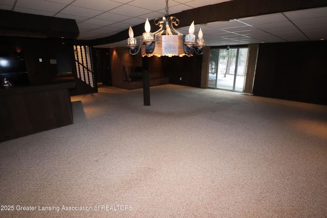 3723 Springbrook Lane, Lansing, MI 48917