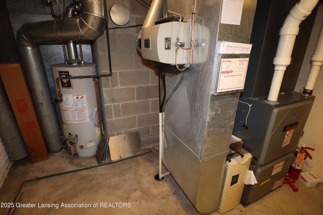 3723 Springbrook Lane, Lansing, MI 48917