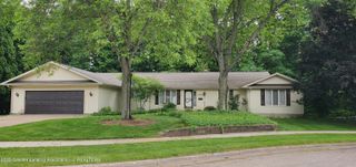 3723 Springbrook Lane, Lansing, MI 48917