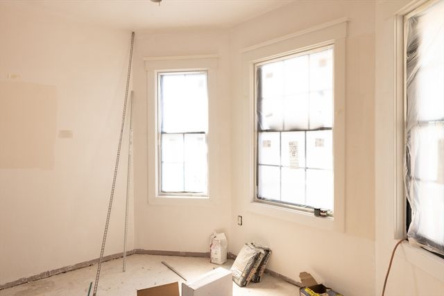 23 College Hill Rd 1, Somerville, MA 02144