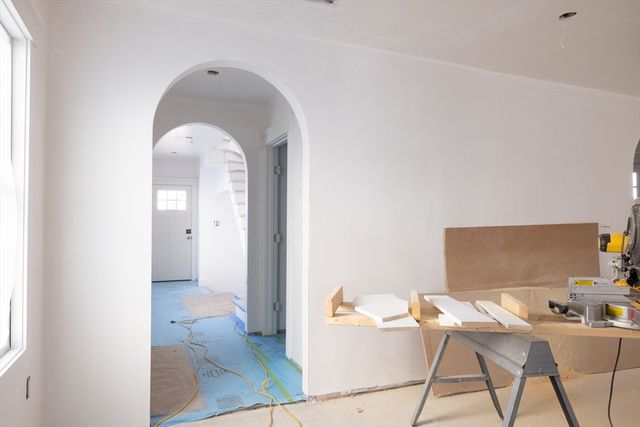 23 College Hill Rd 1, Somerville, MA 02144