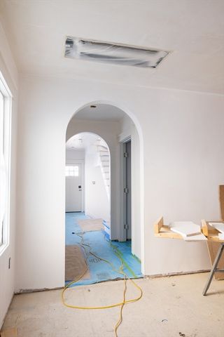 23 College Hill Rd 1, Somerville, MA 02144