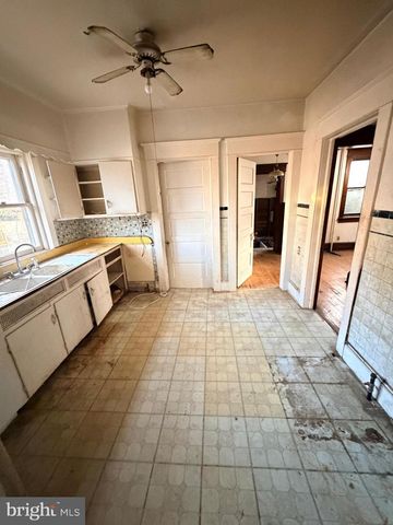 306 BERWYN AVE, Trenton, NJ 08618