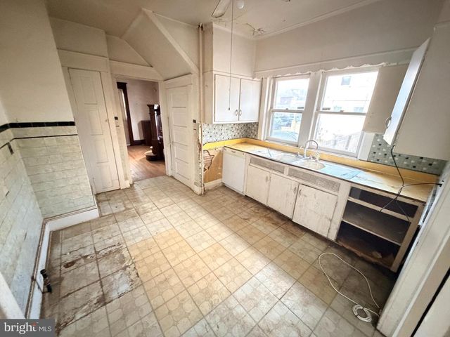 306 BERWYN AVE, Trenton, NJ 08618