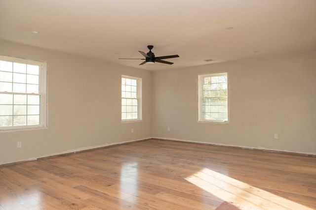 28 Marion, Rochester, MA 02770