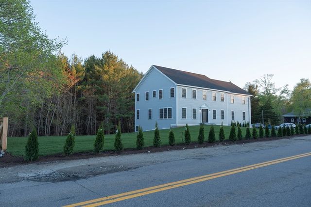 28 Marion, Rochester, MA 02770