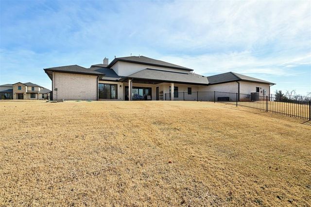 18333 Chelsea Circle, Newalla, OK 74857