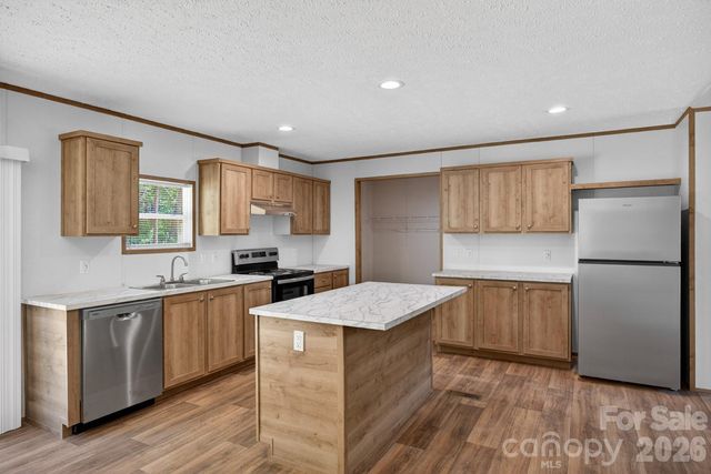 194 Harvick Lane, Lexington, NC 27294