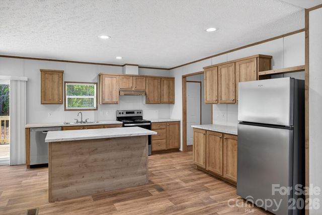 194 Harvick Lane, Lexington, NC 27294