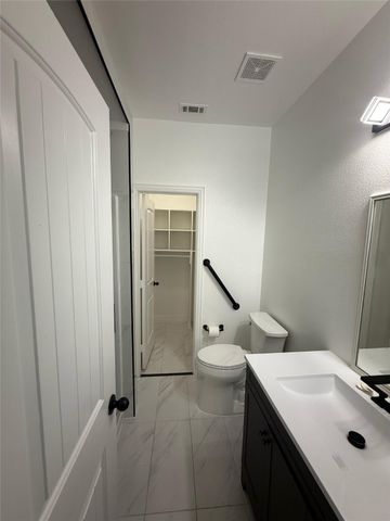 2517 Valley Glen Drive, Little Elm, TX 75068