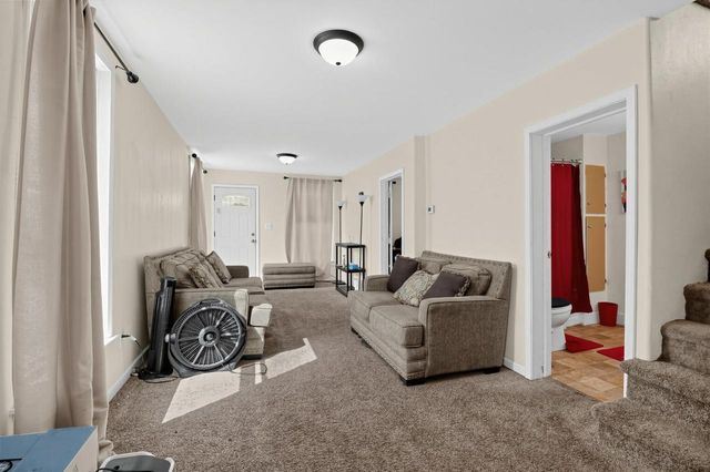 2013 Charles STREET, Racine, WI 53402