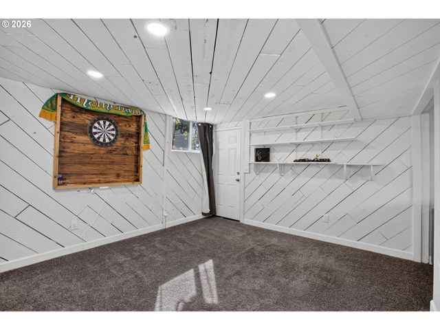 1386 Sw 4TH St, Gresham, OR 97080