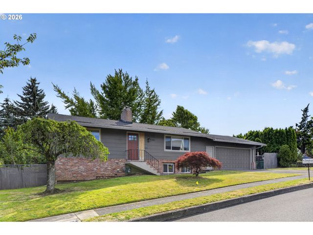 1386 Sw 4TH St, Gresham, OR 97080