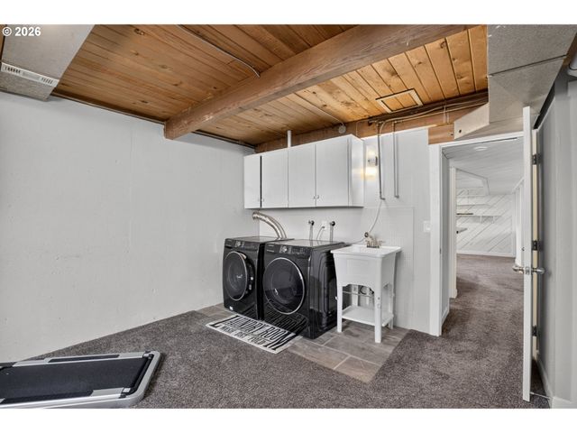 1386 Sw 4TH St, Gresham, OR 97080