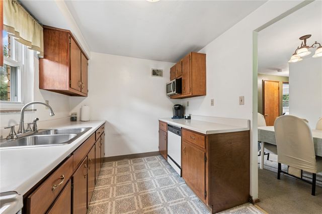 307 Rickey Dr, Monroeville, PA 15146