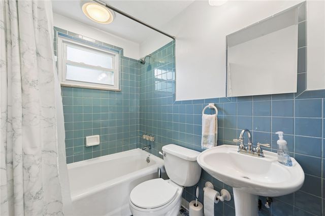 307 Rickey Dr, Monroeville, PA 15146