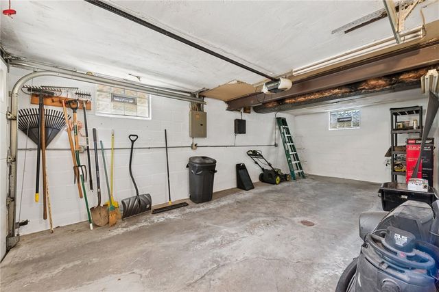 307 Rickey Dr, Monroeville, PA 15146
