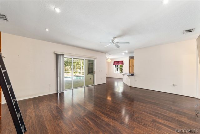 19421 SW 100th Loop, Dunnellon, FL 34432