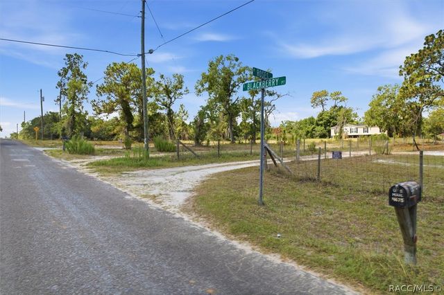 4675 W Roses Court, Homosassa, FL 34446
