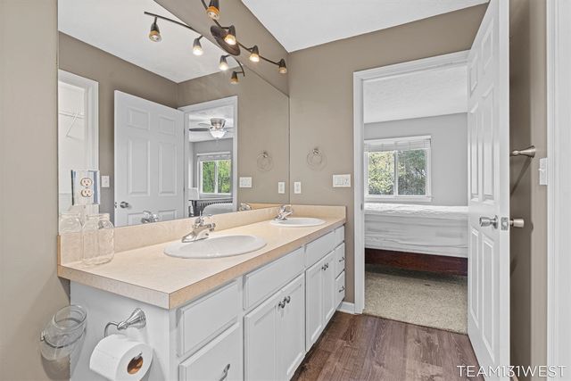 339 Sandy Court, Holland, MI 49424