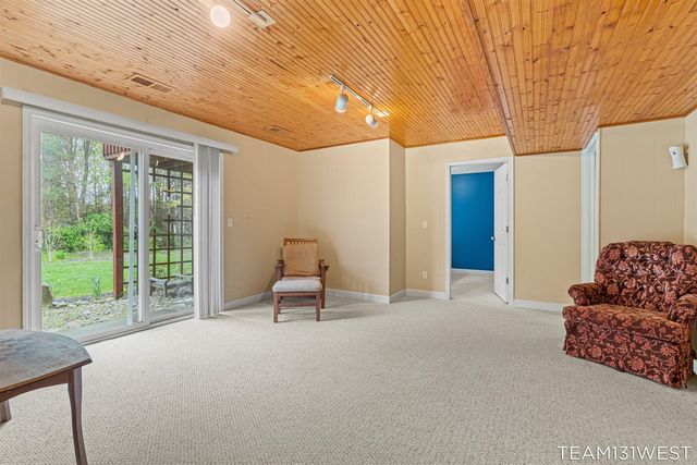 339 Sandy Court, Holland, MI 49424