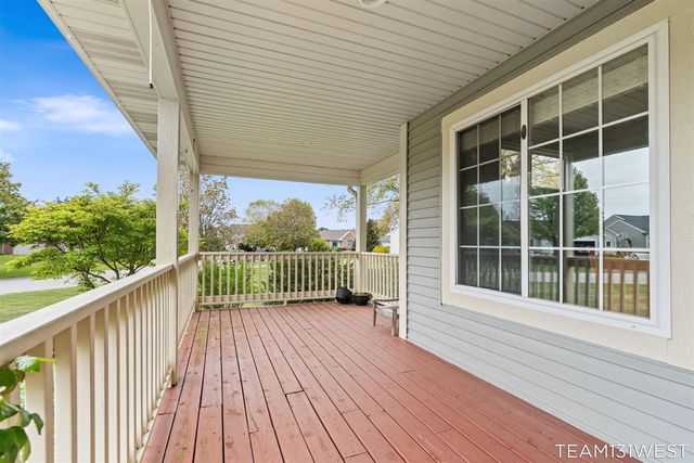 339 Sandy Court, Holland, MI 49424