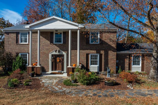 130 ANGEL LN, Holts Summit, MO 65043