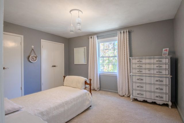 130 ANGEL LN, Holts Summit, MO 65043