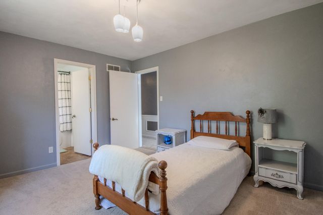 130 ANGEL LN, Holts Summit, MO 65043