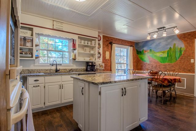 130 ANGEL LN, Holts Summit, MO 65043