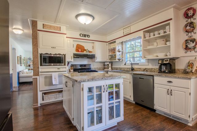 130 ANGEL LN, Holts Summit, MO 65043