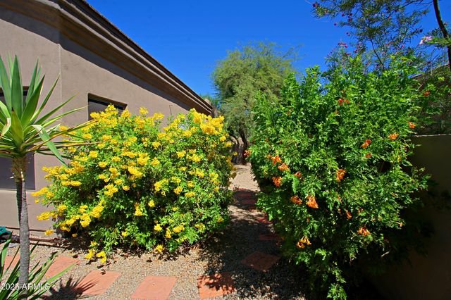 33242 N 68TH Place, Scottsdale, AZ 85266